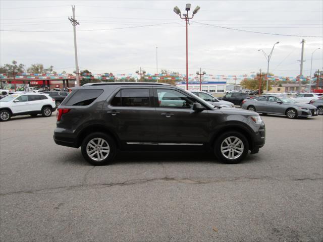 2019 ford explorer xlt