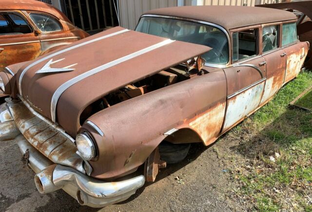1956 pontiac wagon