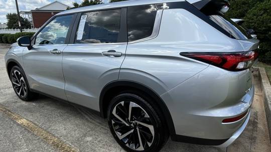 2024 Mitsubishi Outlander se