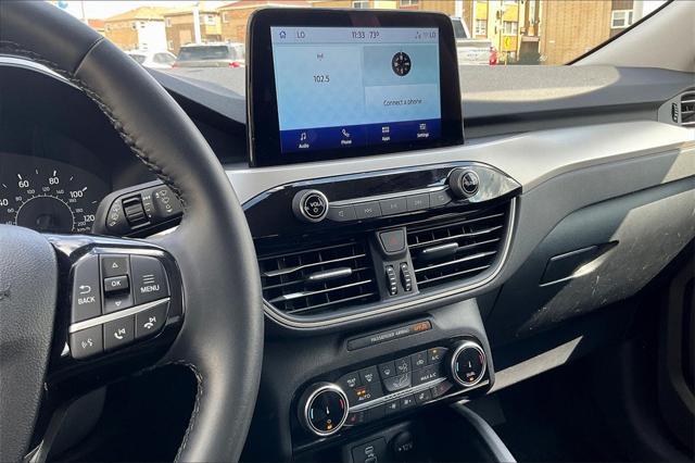 2022 ford escape sel