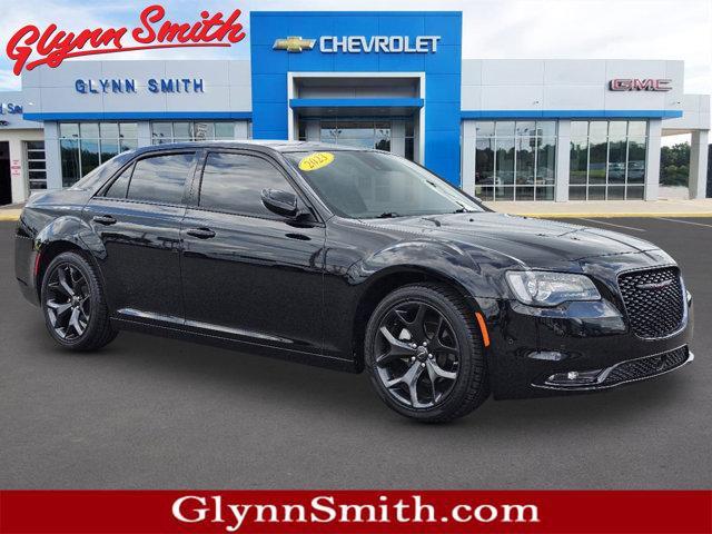 2023 chrysler 300 s