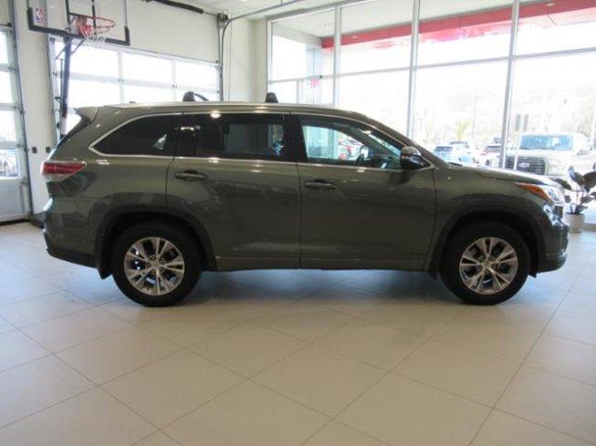 2015 toyota highlander awd xle v6 for sale in missoula, montana