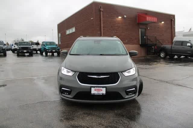 2022 chrysler pacifica touring-l