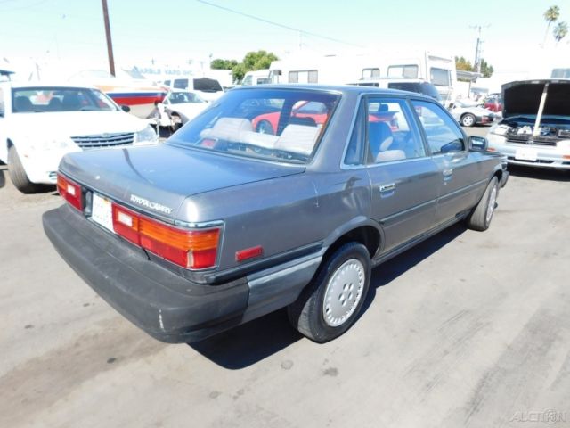 1987 used 2l i4 automatic 16v toyota camry no reserve