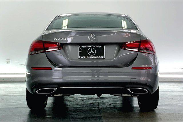 2022 mercedes-benz a-class a 220