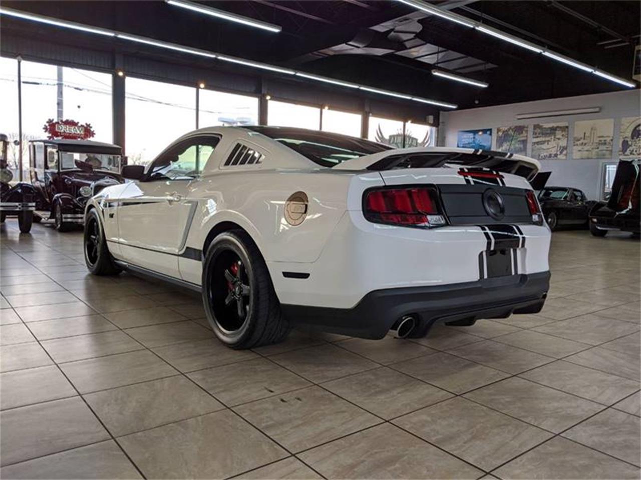 2010 ford mustang