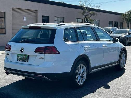 2017 volkswagen golf alltrack
