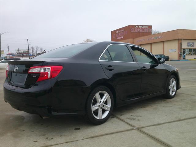 2012 toyota camry se