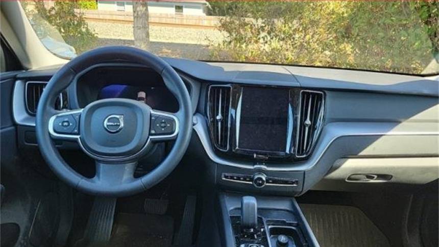 2023 volvo xc60 b5 core