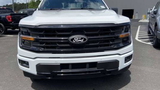 new 2024 ford f-150 xlt supercrew 5.5' box 4wd