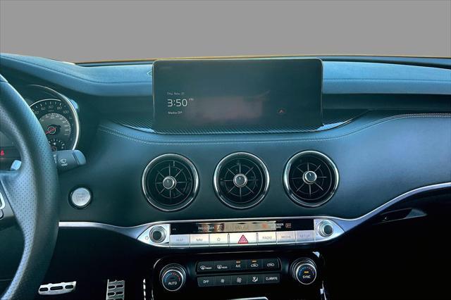 2023 kia stinger gt2