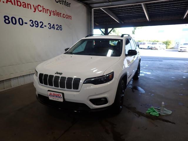 2023 jeep cherokee altitude lux