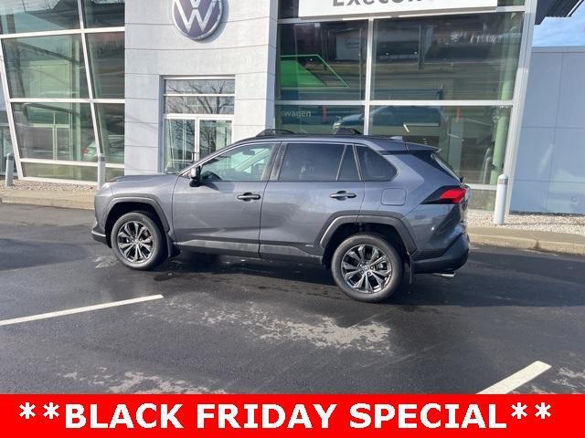 2022 toyota rav4 hybrid xle premium