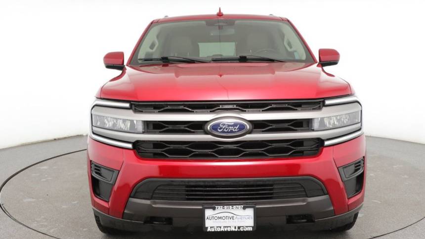 2022 ford expedition max xlt