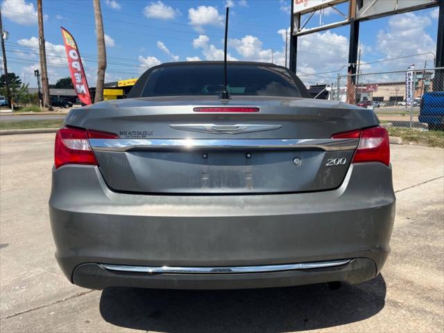 2012 chrysler 200 touring