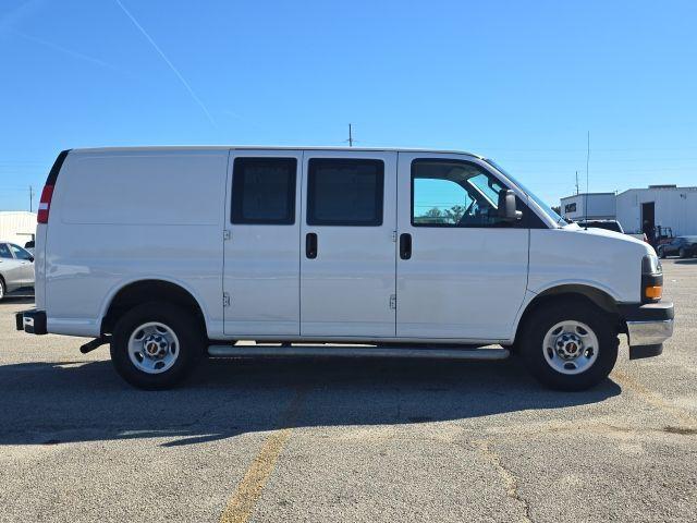2023 gmc savana 2500 work van
