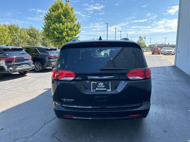 2020 chrysler voyager lxi
