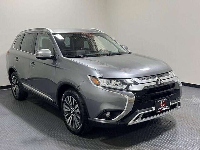 2020 mitsubishi outlander se