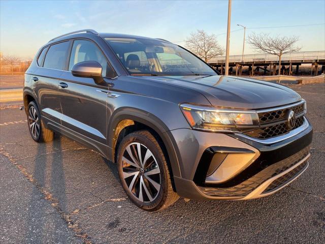 2022 volkswagen taos se 4dr suv