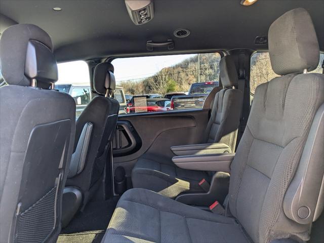 2016 dodge grand caravan avp/se
