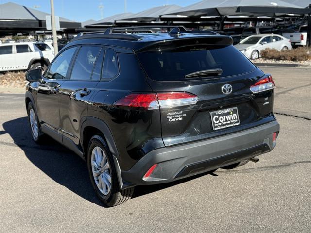 2023 toyota corolla cross le