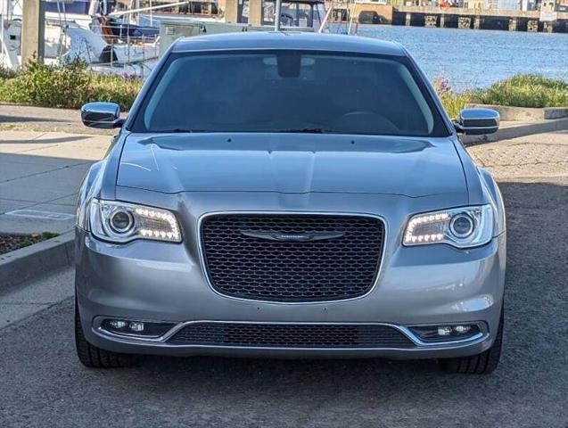 2018 chrysler 300 limited