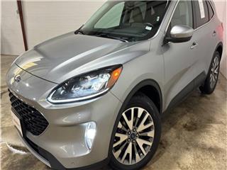 2022 Ford Escape titanium