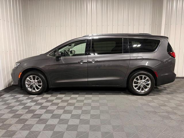 2021 chrysler pacifica touring-l