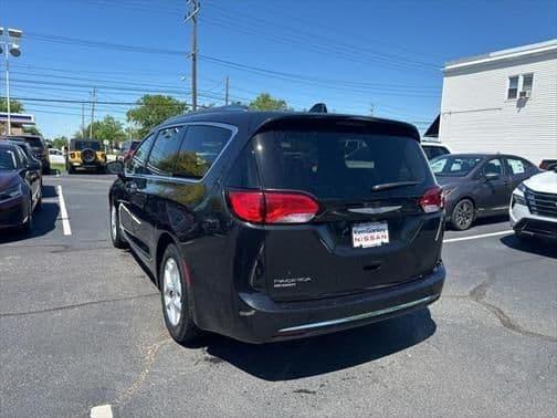 2018 chrysler pacifica touring-l plus in cleveland, ohio