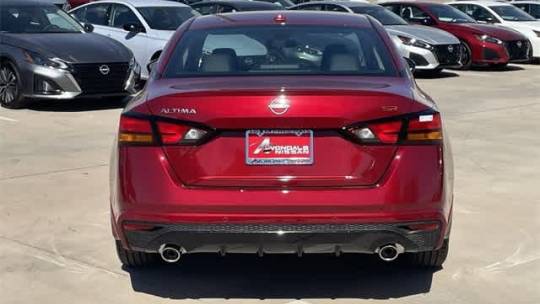 2024 Nissan Altima