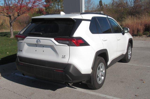 2021 toyota rav4 le
