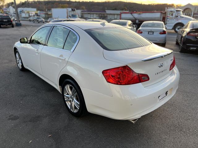 2013 infiniti g37x base