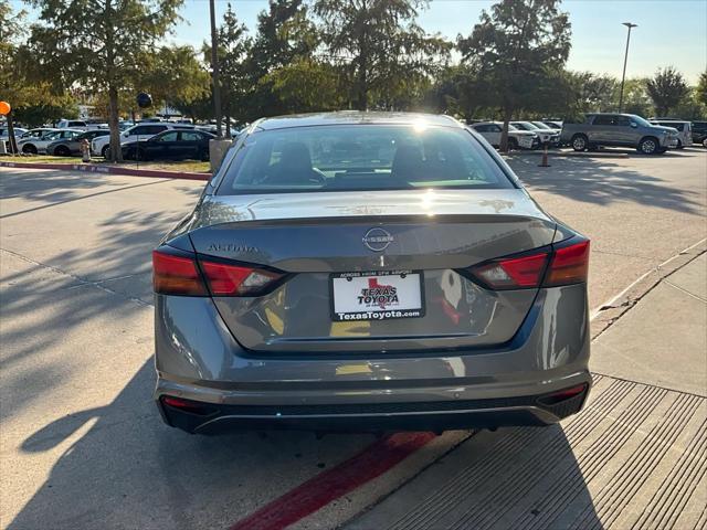 2024 nissan altima s fwd