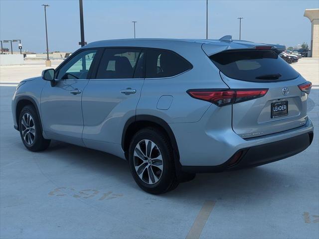 2023 toyota highlander xle