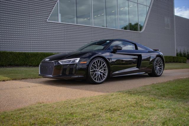2017 audi r8 5.2 v10 plus