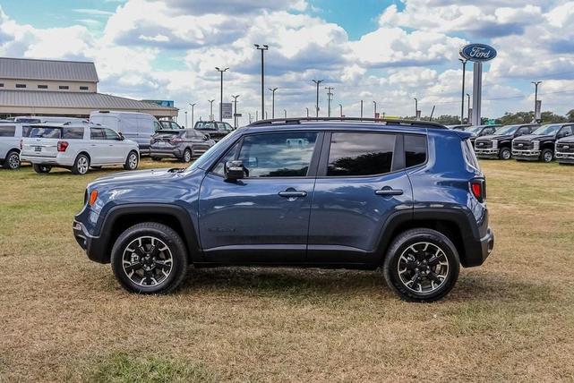 2023 jeep renegade latitude