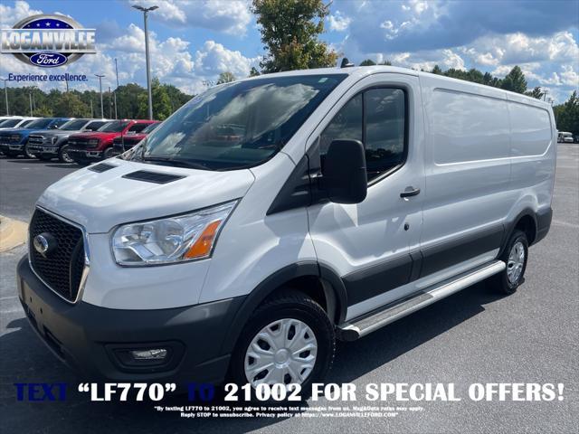 2022 ford transit-250 base