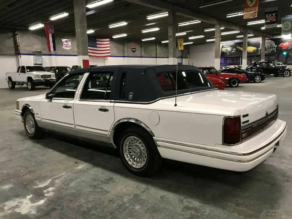 1994 lincoln town car 134895 miles signature used 4.6l v8 16v automatic 4dr