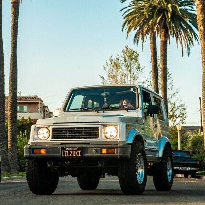 1988.5 suzuki samurai hardtop - model jl - original with some mods