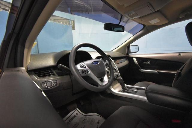 2011 ford edge se
