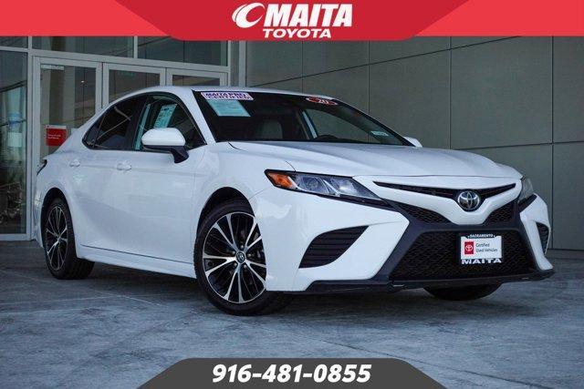 2020 toyota camry se