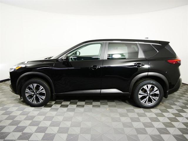 2022 nissan rogue sv