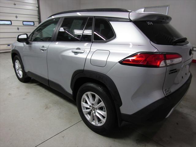 2022 toyota corolla cross le