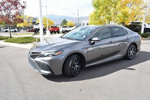 2023 toyota camry se