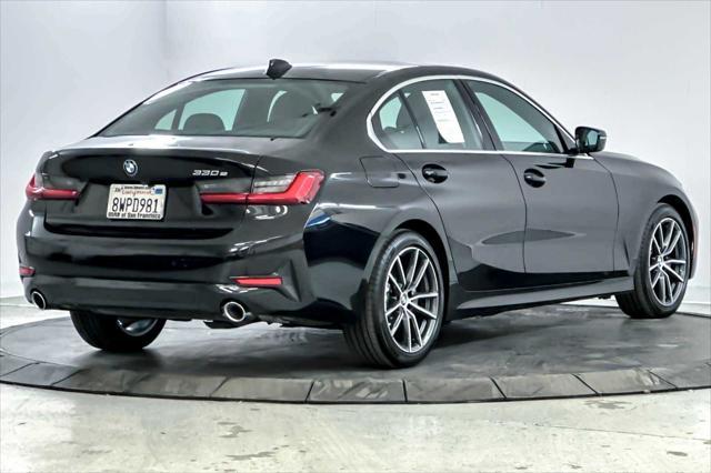 2021 bmw 330e base