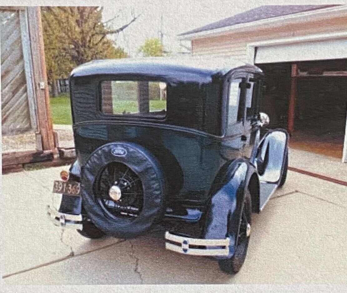 1930 briggs body "standard" fordor sedan