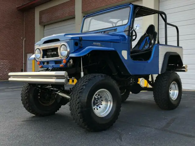 1961 toyota fj40 4x4 rock climber
