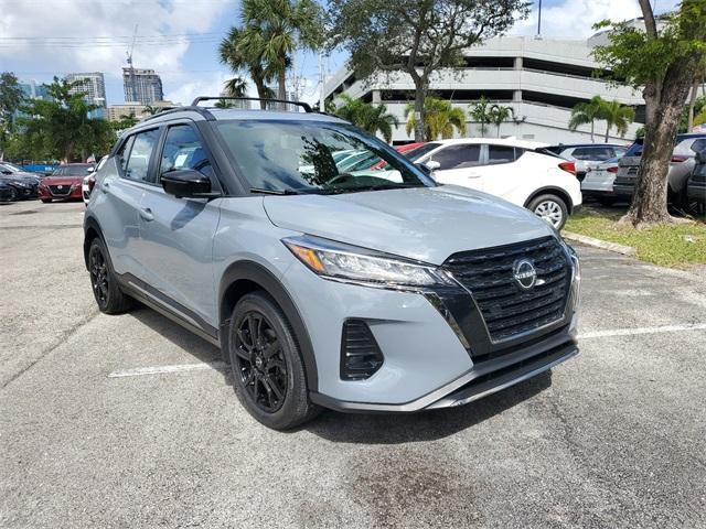 2022 nissan kicks sr