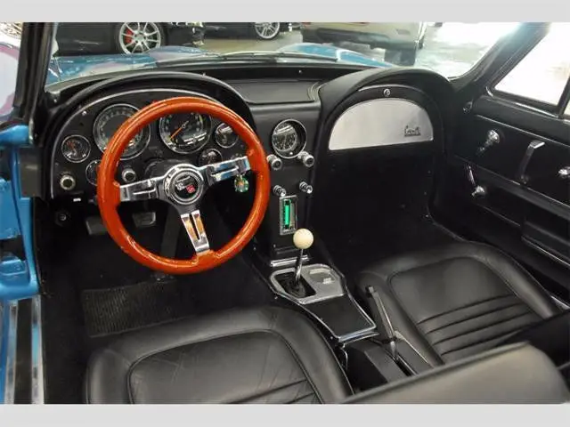 1967 corvette covertible. vintage collectors item!