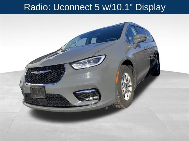2022 chrysler pacifica touring l